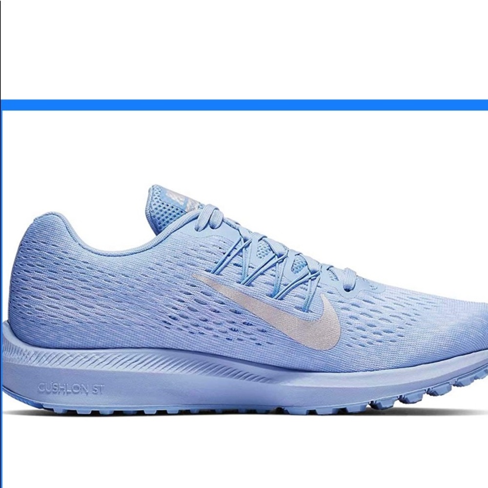 Nike Zoom Winflo5 running shoes